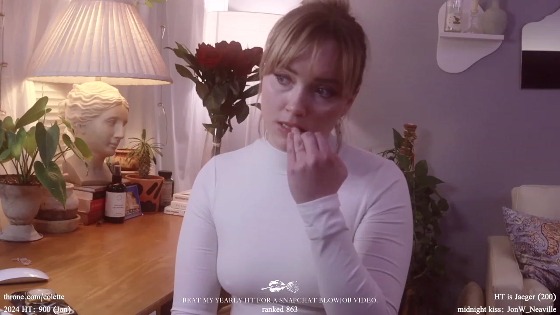 Gallery image thumbnail from Femme's myfreecams stream on, 01/09/2024, 19:44 image 13 of 20