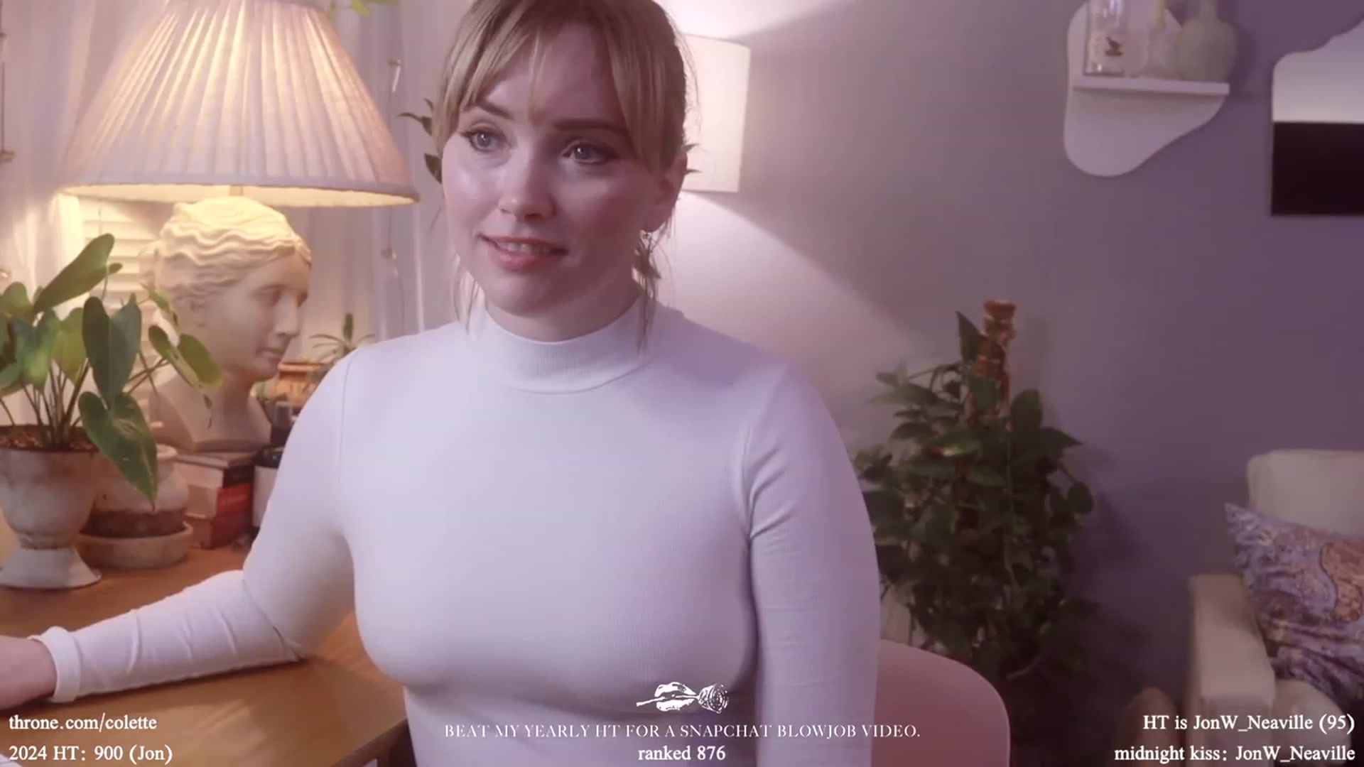 Gallery image thumbnail from Femme's myfreecams stream on, 01/09/2024, 19:44 image 7 of 20