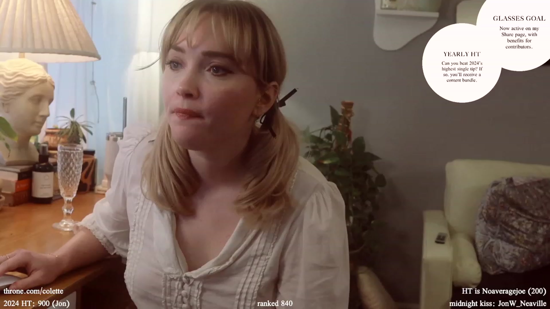 Gallery image thumbnail from Femme's myfreecams stream on, 01/11/2024, 19:36 image 13 of 20