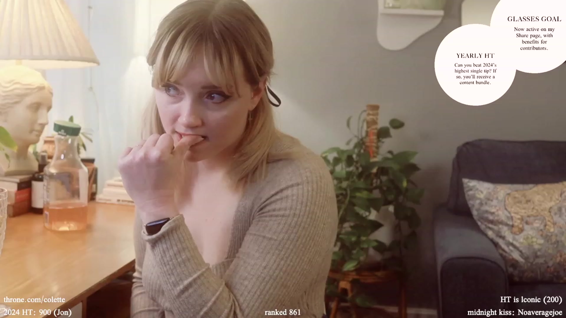 Gallery image thumbnail from Femme's myfreecams stream on, 01/12/2024, 21:02 image 7 of 20