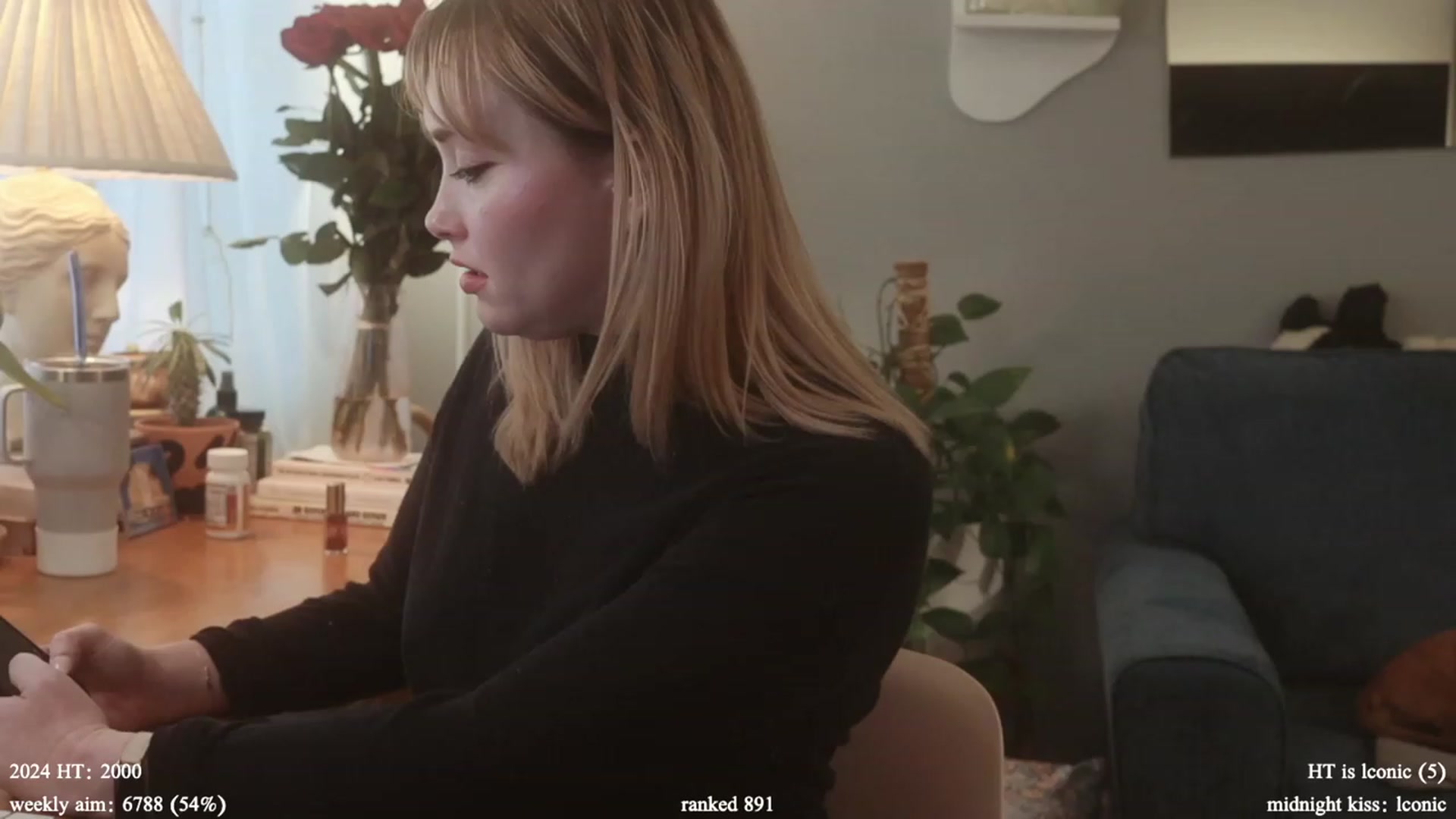 Gallery image thumbnail from Femme's myfreecams stream on, 01/17/2024, 17:22 image 8 of 20