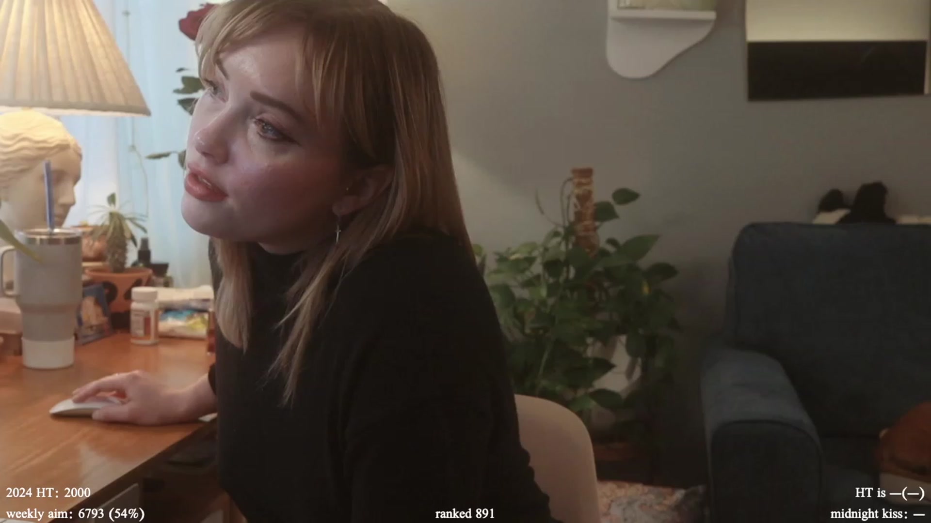 Gallery image thumbnail from Femme's myfreecams stream on, 01/17/2024, 17:22 image 1 of 20