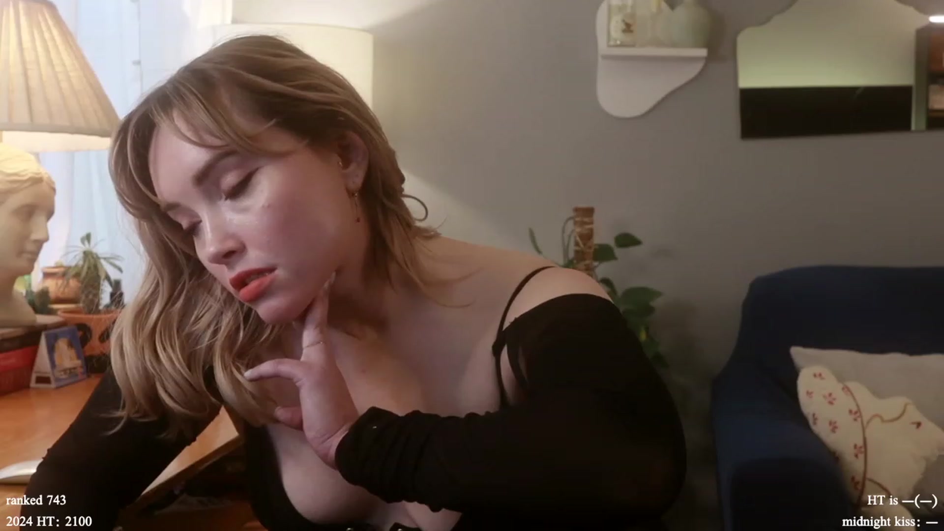 Gallery image thumbnail from Femme's myfreecams stream on, 01/22/2024, 18:50 image 7 of 20