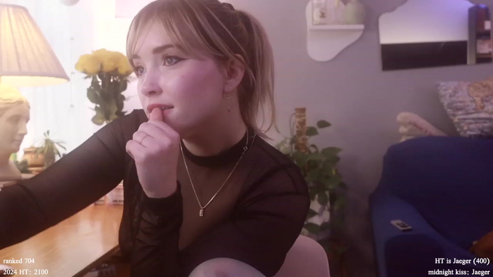 Gallery image thumbnail from Femme's myfreecams stream on, 01/26/2024, 17:38 image 5 of 20