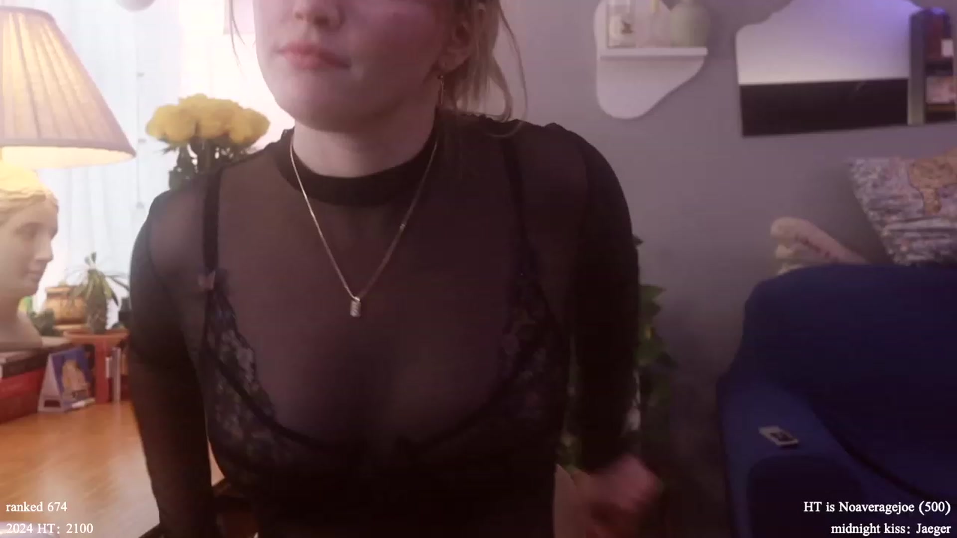 Gallery image thumbnail from Femme's myfreecams stream on, 01/26/2024, 19:25 image 4 of 20
