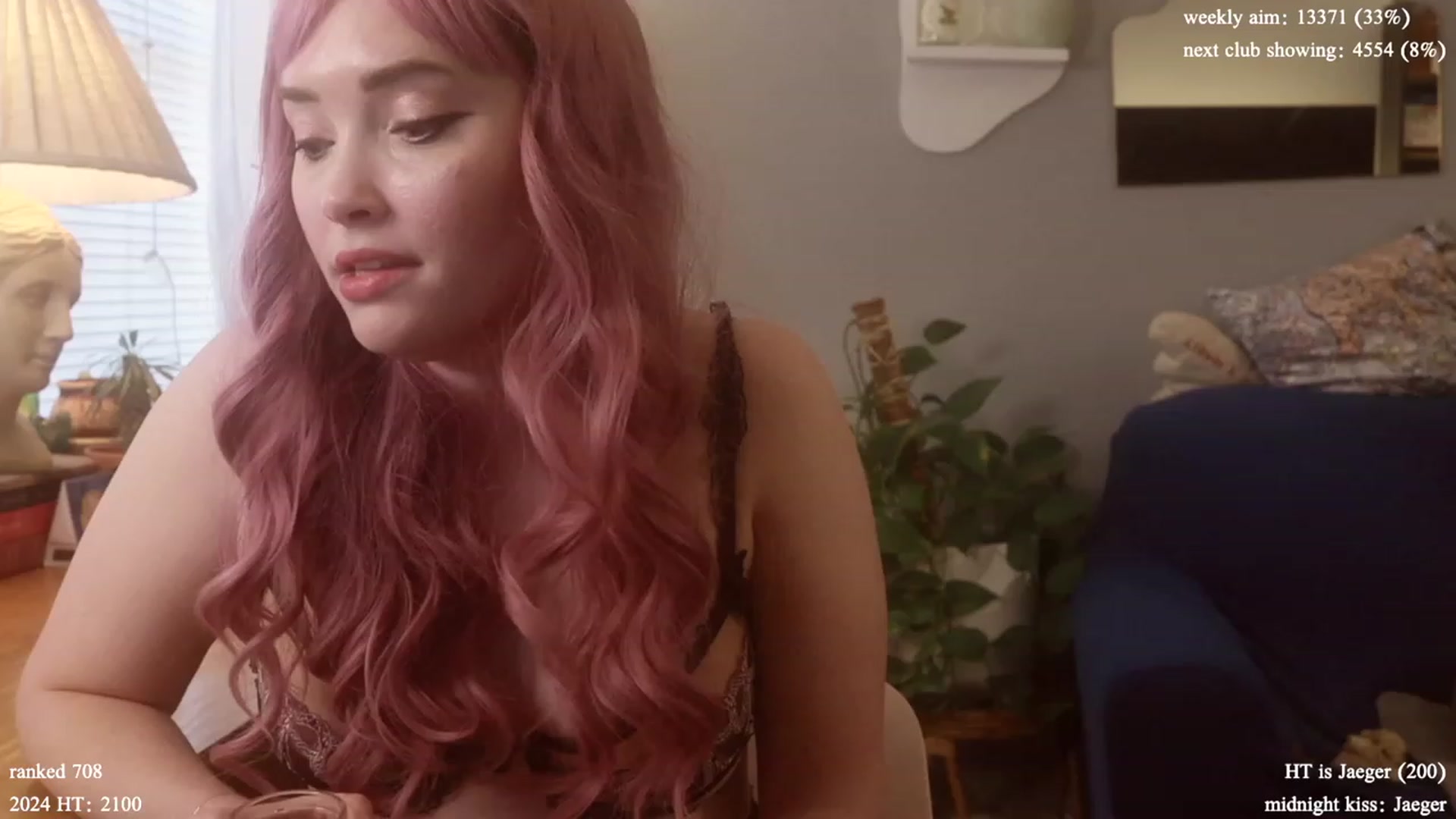 Gallery image thumbnail from Femme's myfreecams stream on, 01/29/2024, 20:02 image 8 of 20