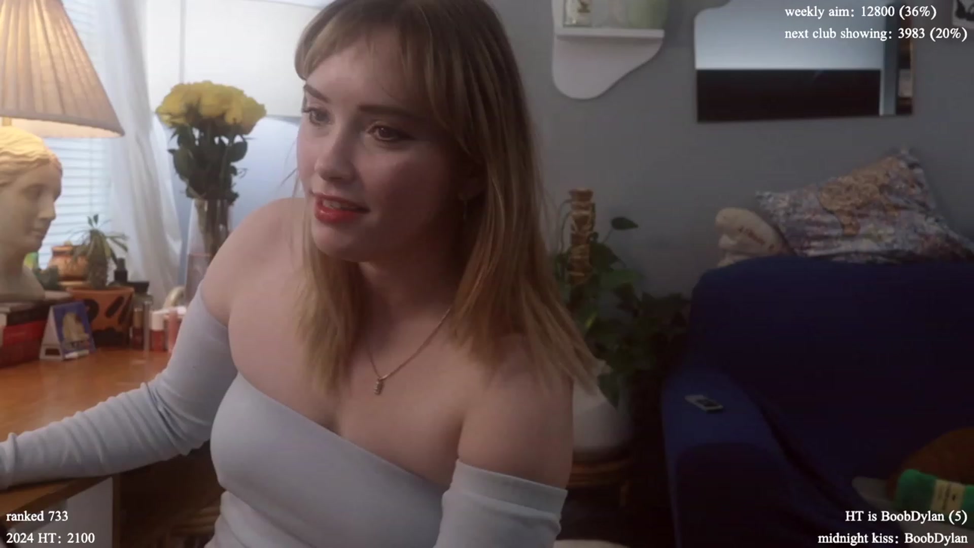 Gallery image thumbnail from Femme's myfreecams stream on, 01/30/2024, 19:13 image 6 of 20