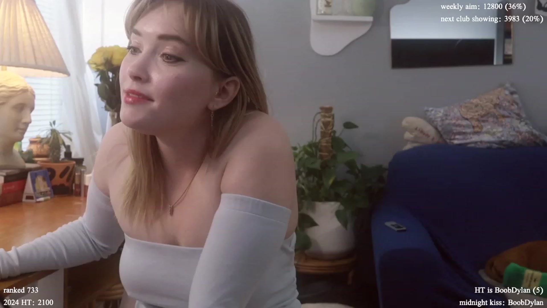 Gallery image thumbnail from Femme's myfreecams stream on, 01/30/2024, 19:13 image 8 of 20