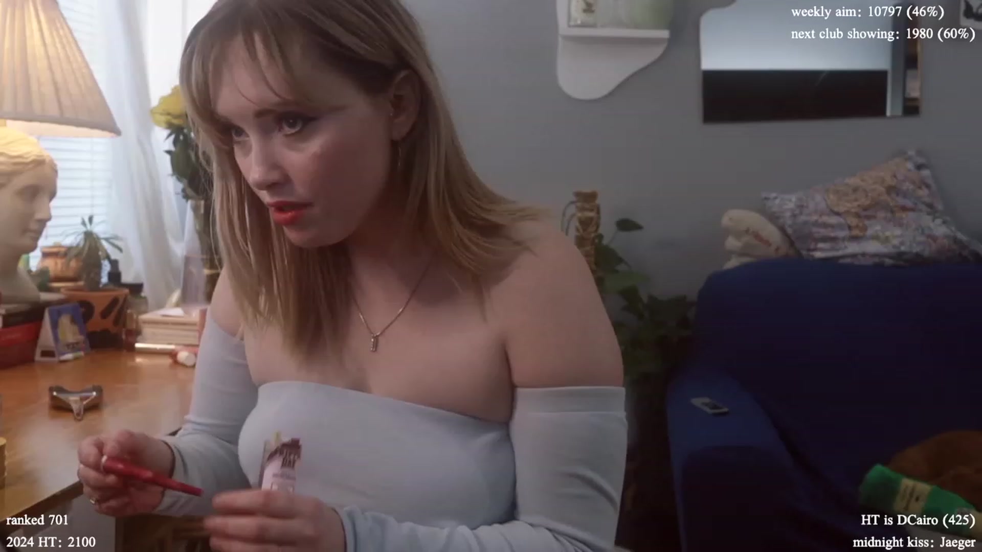 Gallery image thumbnail from Femme's myfreecams stream on, 01/30/2024, 19:13 image 18 of 20