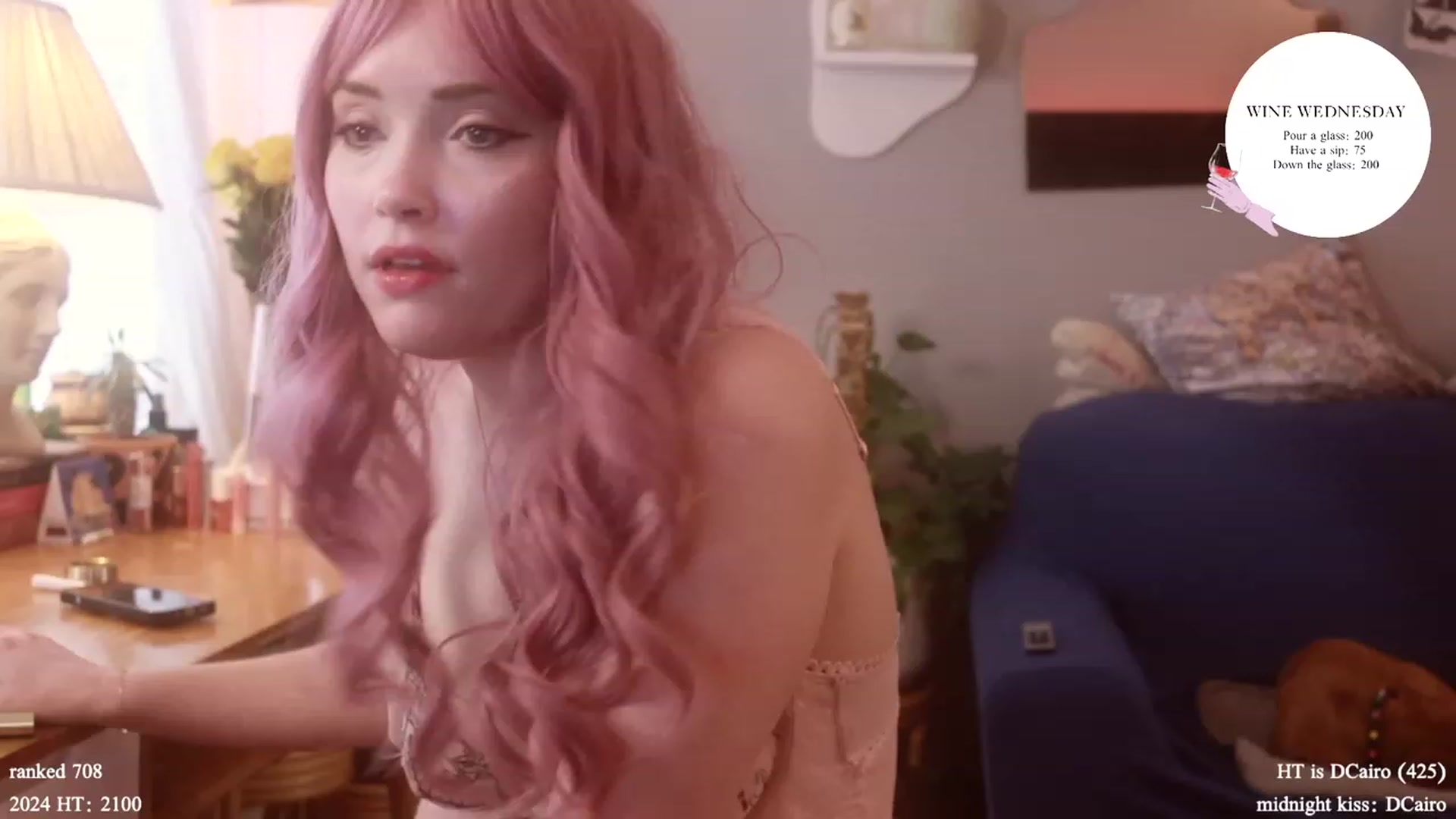 Gallery image thumbnail from Femme's myfreecams stream on, 01/31/2024, 20:20 image 15 of 20