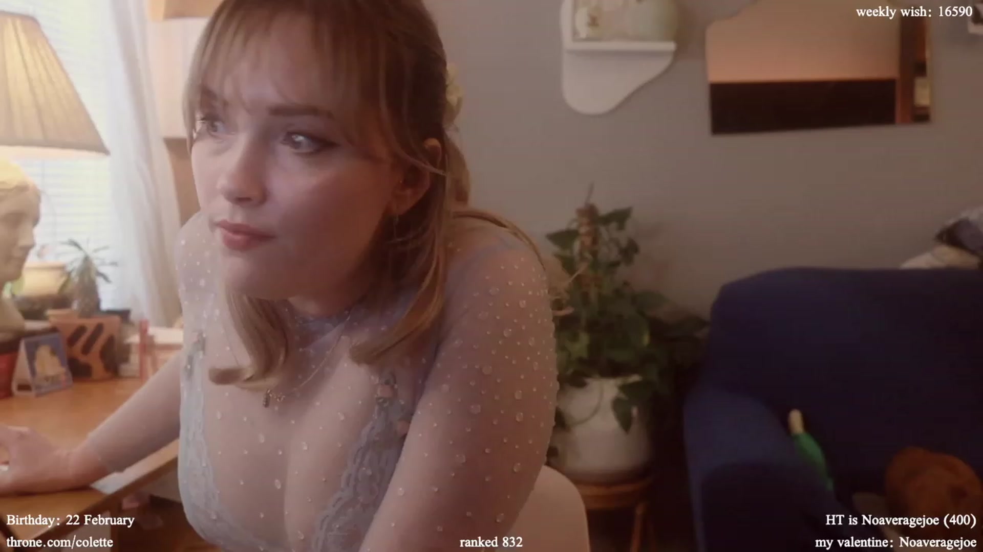 Gallery image thumbnail from Femme's myfreecams stream on, 02/13/2024, 18:59 image 14 of 20