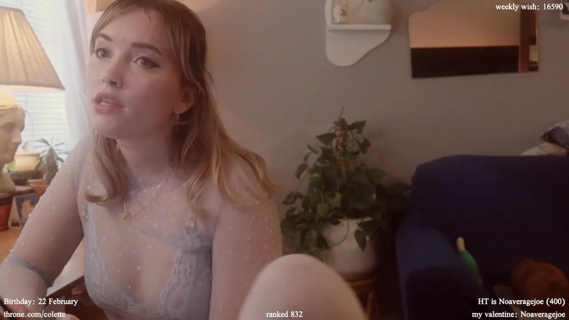 Gallery image thumbnail from Femme's myfreecams stream on, 02/13/2024, 18:59 image 15 of 20