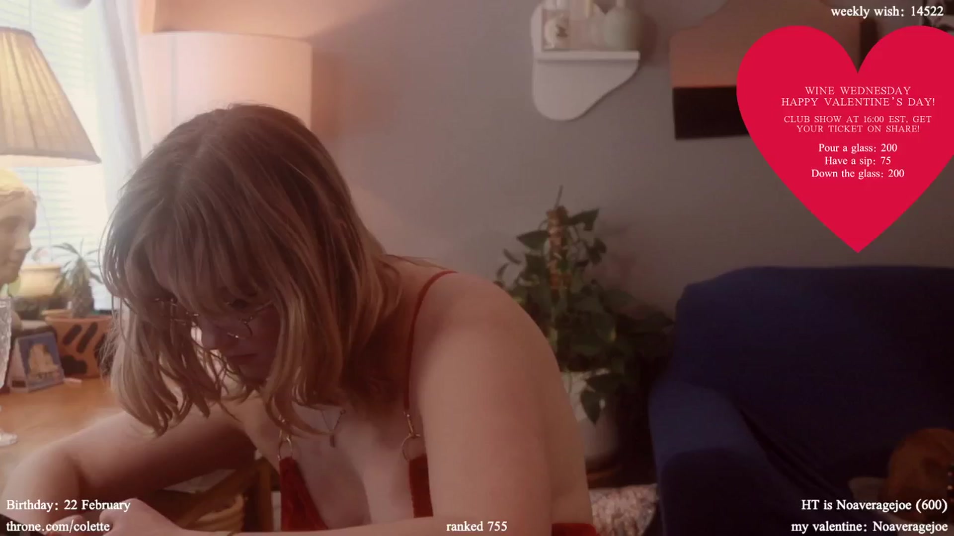 Gallery image thumbnail from Femme's myfreecams stream on, 02/14/2024, 22:01 image 2 of 20