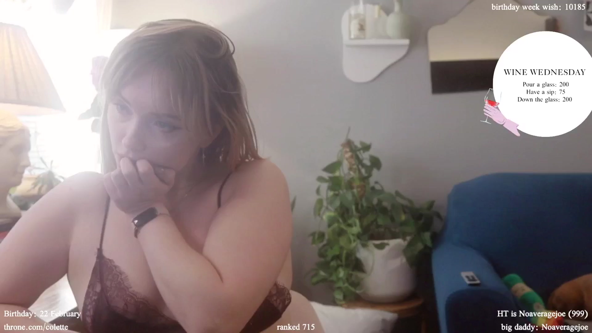 Gallery image thumbnail from Femme's myfreecams stream on, 02/21/2024, 20:39 image 16 of 20