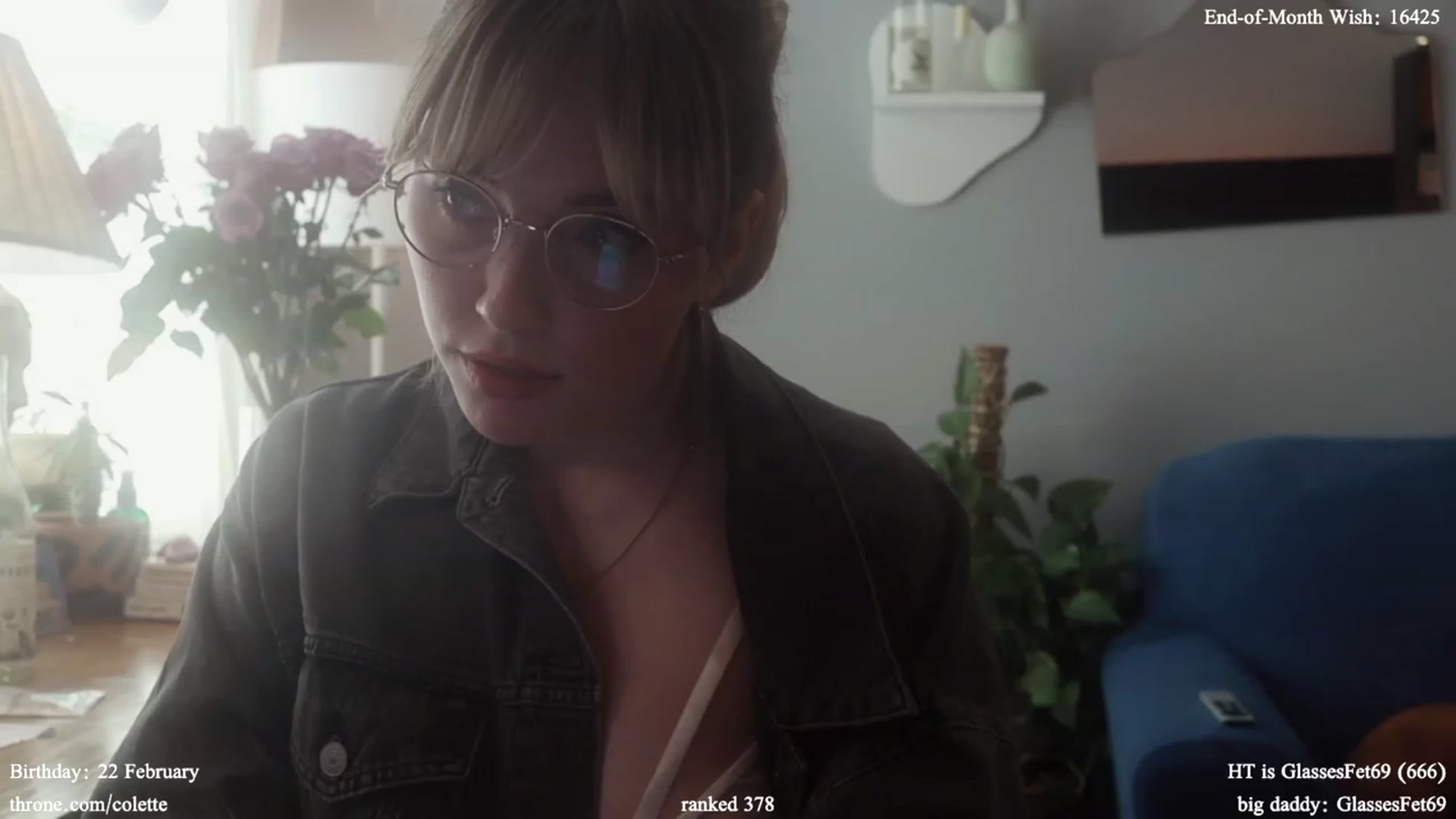 Gallery image thumbnail from Femme's myfreecams stream on, 02/26/2024, 21:09 image 18 of 20
