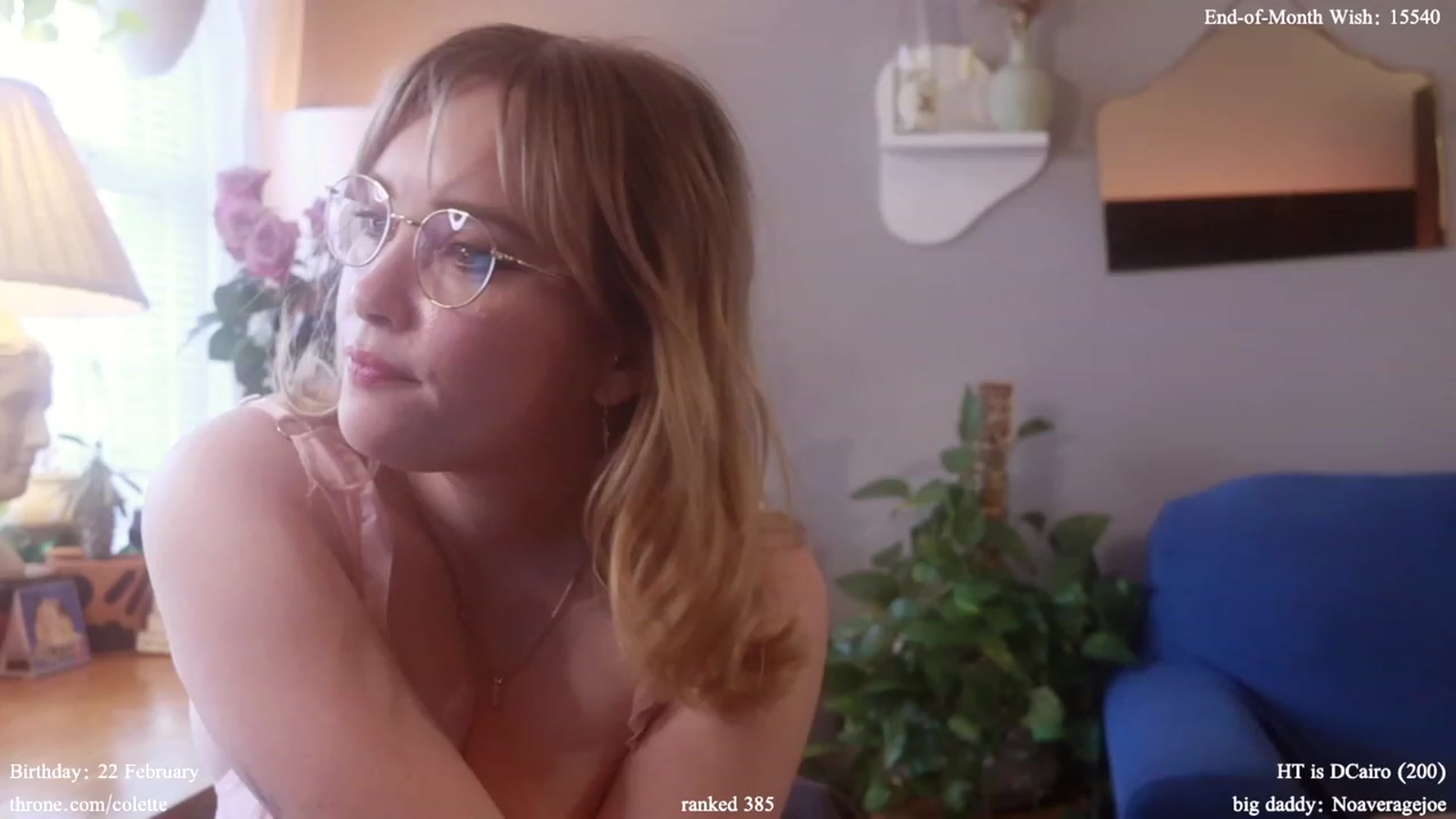 Gallery image thumbnail from Femme's myfreecams stream on, 02/27/2024, 18:39 image 14 of 20