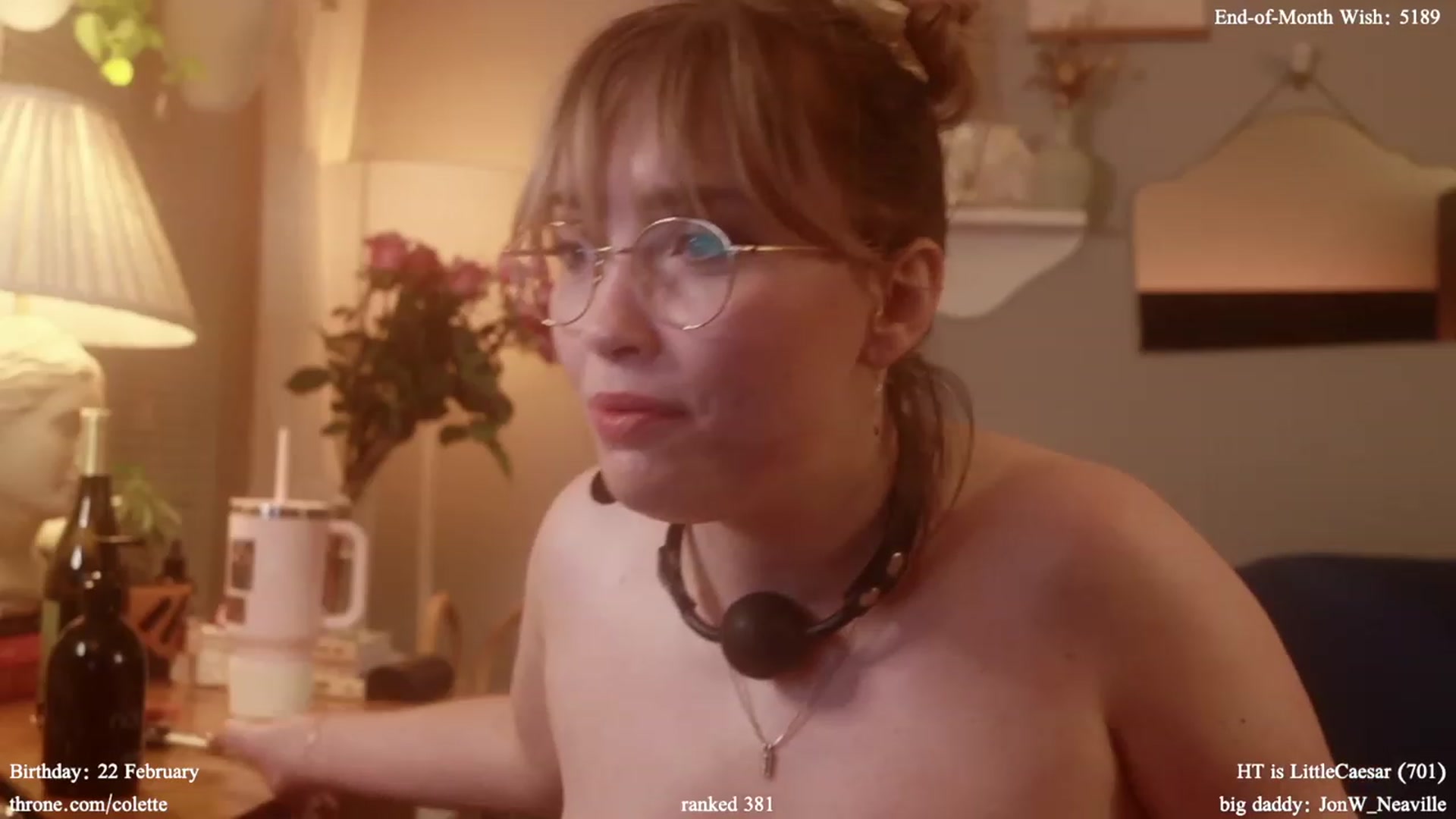 Gallery image thumbnail from Femme's myfreecams stream on, 03/01/2024, 24:02 image 18 of 20