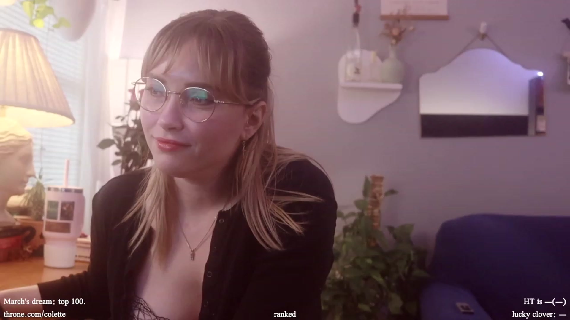 Gallery image thumbnail from Femme's myfreecams stream on, 03/01/2024, 18:49 image 2 of 20