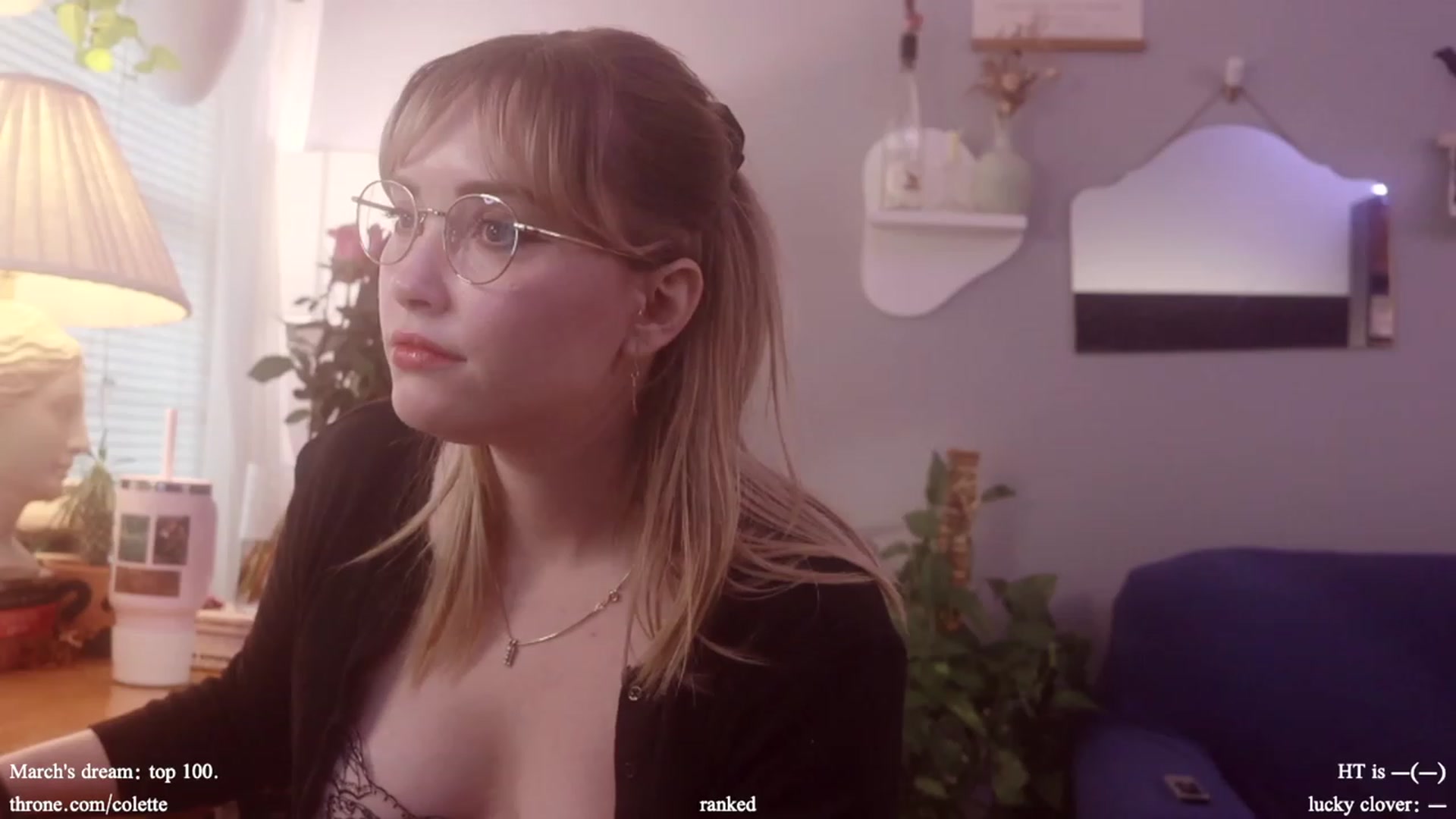 Gallery image thumbnail from Femme's myfreecams stream on, 03/01/2024, 18:49 image 1 of 20