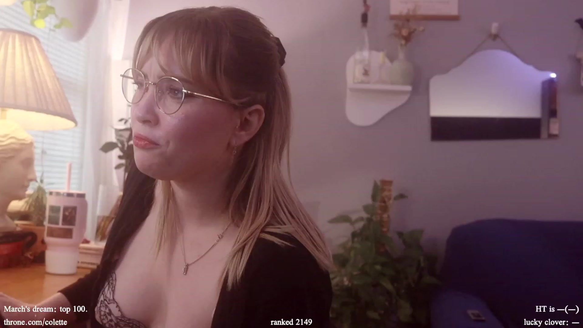 Gallery image thumbnail from Femme's myfreecams stream on, 03/01/2024, 18:49 image 9 of 20