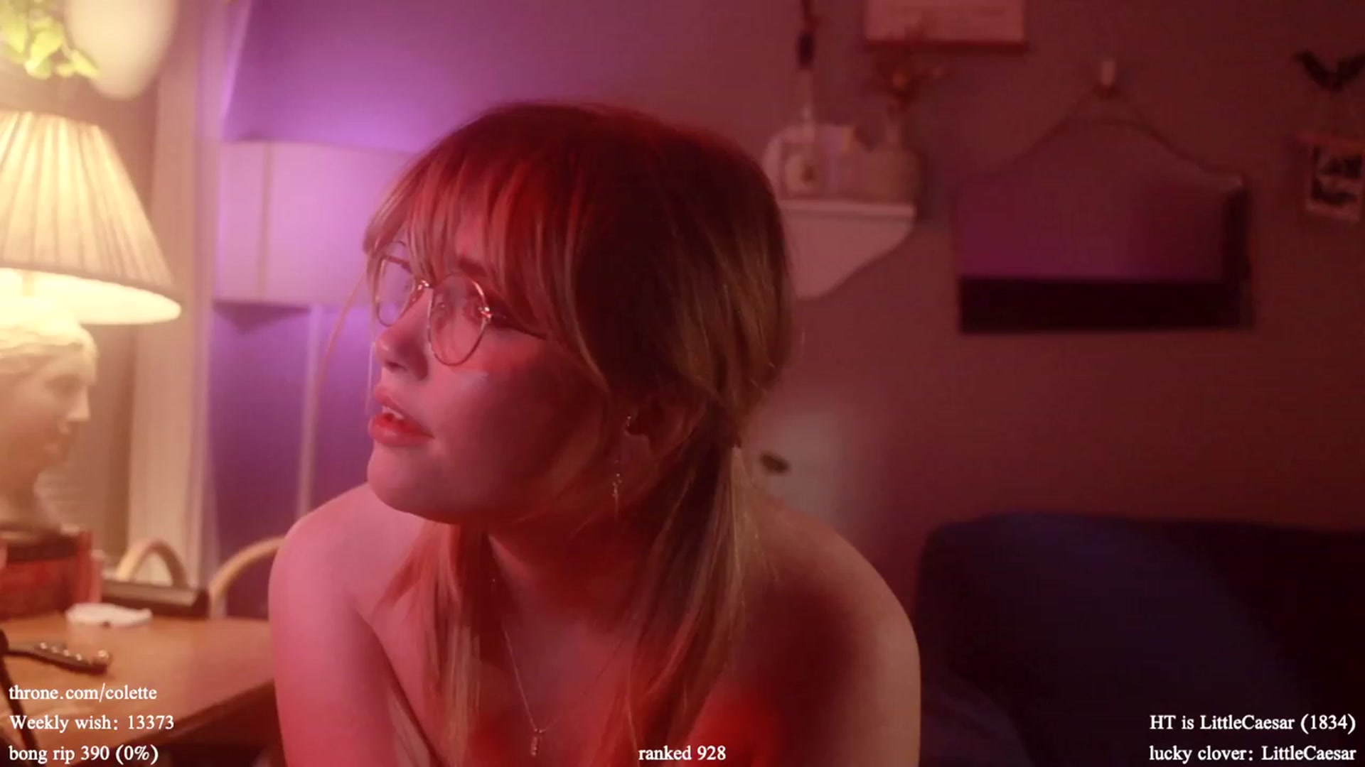 Gallery image thumbnail from Femme's myfreecams stream on, 03/04/2024, 06:42 image 16 of 20