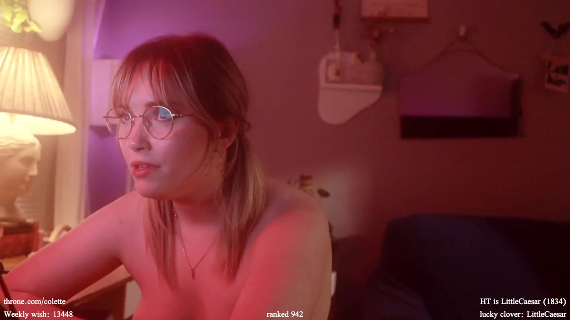 Gallery image thumbnail from Femme's myfreecams stream on, 03/04/2024, 06:42 image 13 of 20