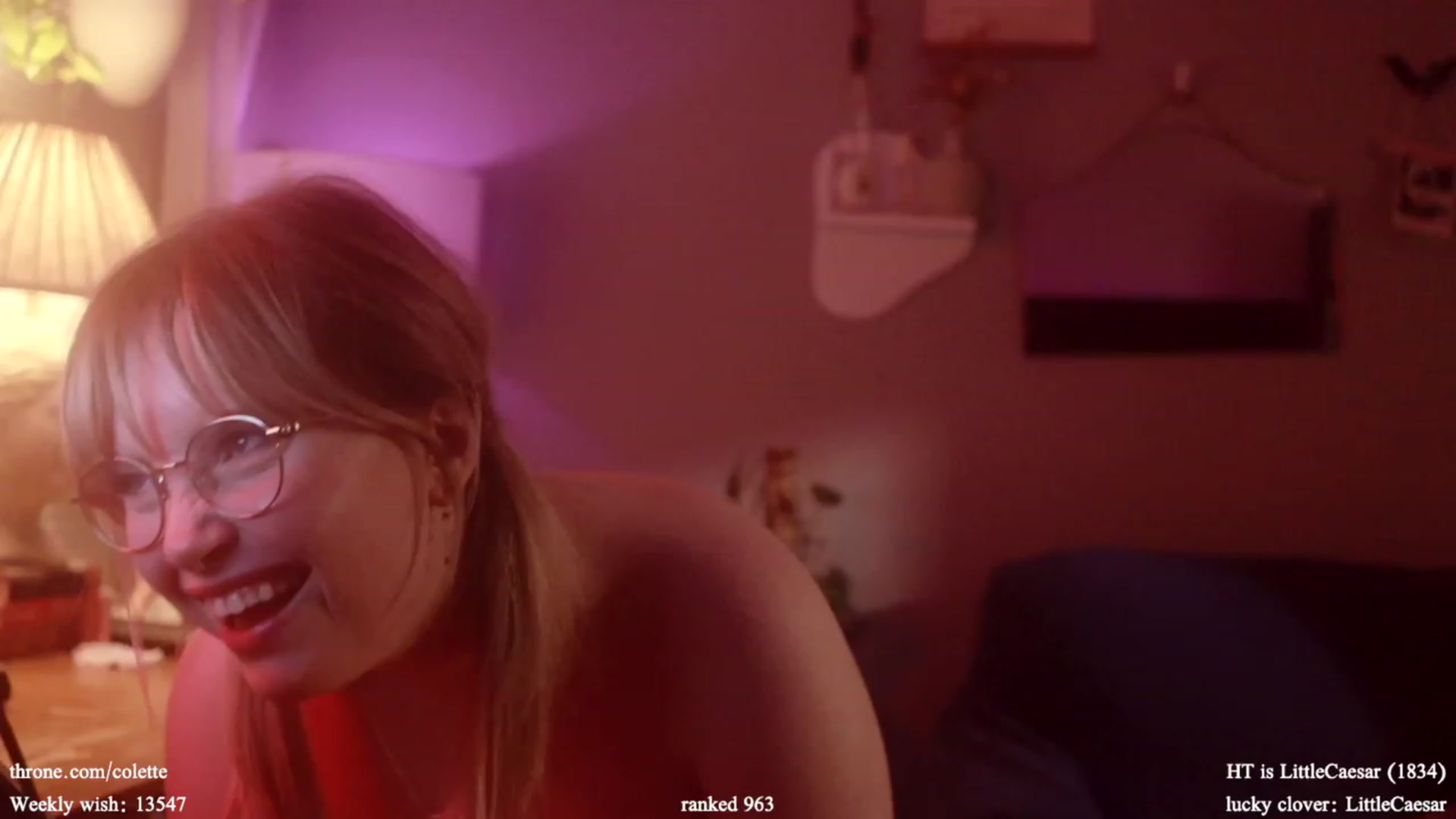 Gallery image thumbnail from Femme's myfreecams stream on, 03/04/2024, 06:42 image 7 of 20