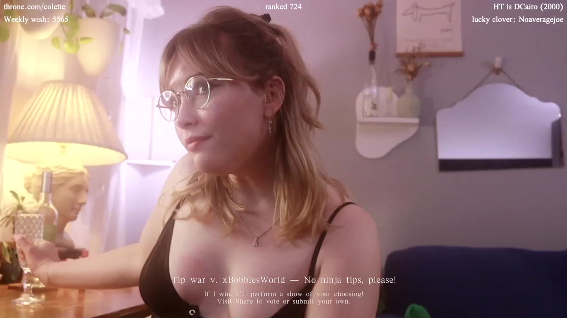 Gallery image thumbnail from Femme's myfreecams stream on, 03/07/2024, 01:40 image 14 of 20
