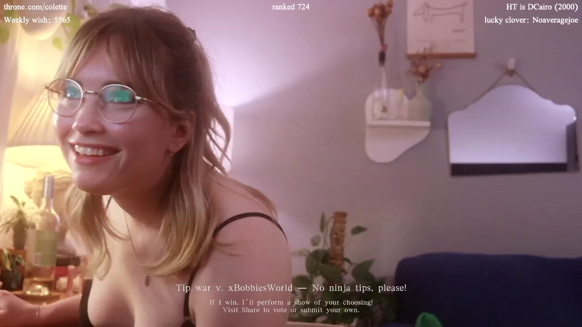 Gallery image thumbnail from Femme's myfreecams stream on, 03/07/2024, 01:40 image 12 of 20