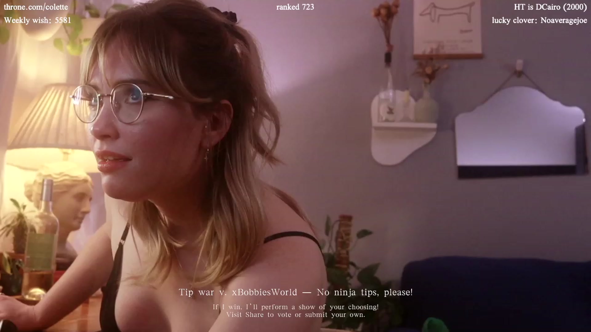 Gallery image thumbnail from Femme's myfreecams stream on, 03/07/2024, 01:40 image 10 of 20