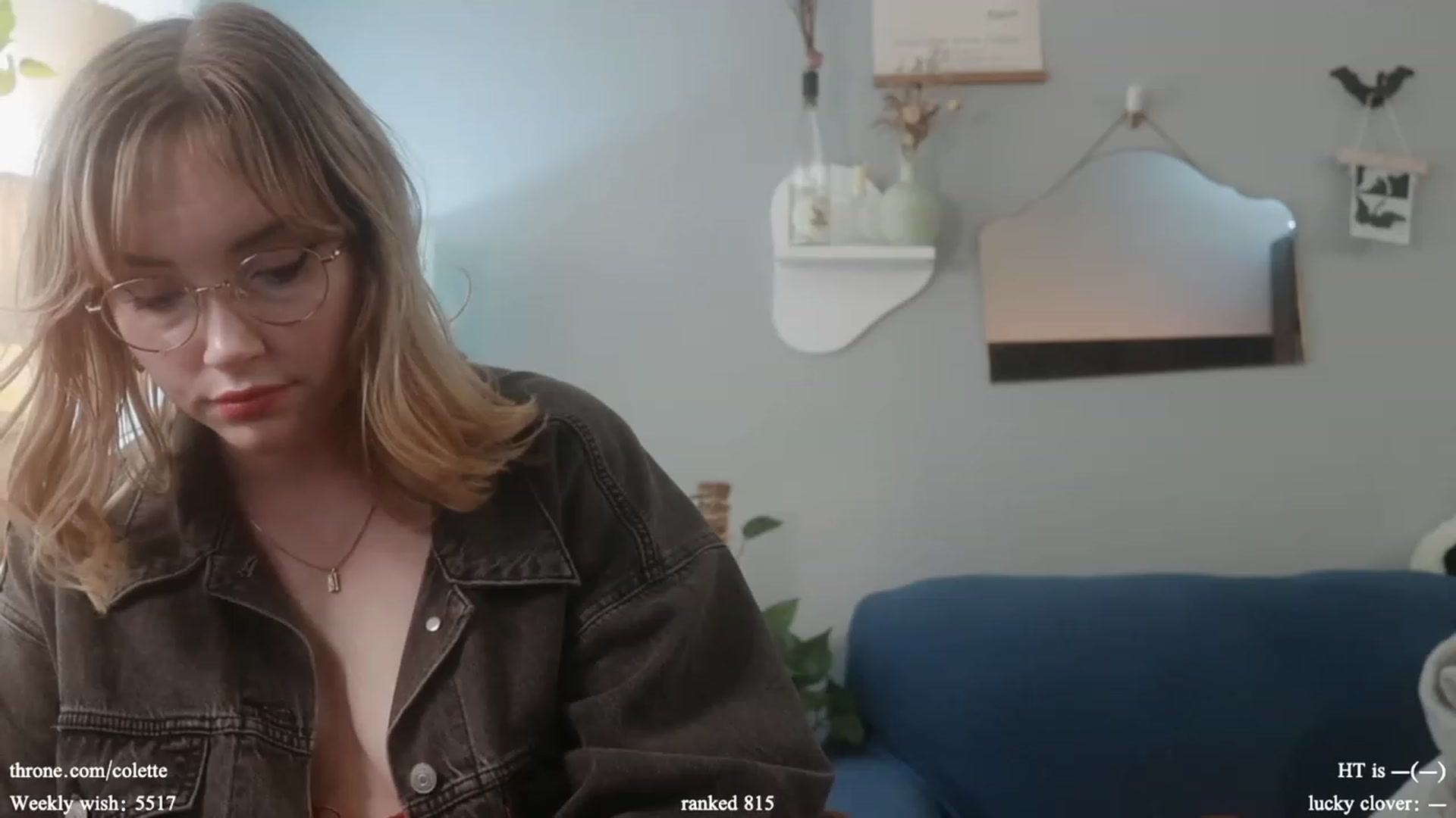 Gallery image thumbnail from Femme's myfreecams stream on, 03/07/2024, 19:43 image 11 of 20