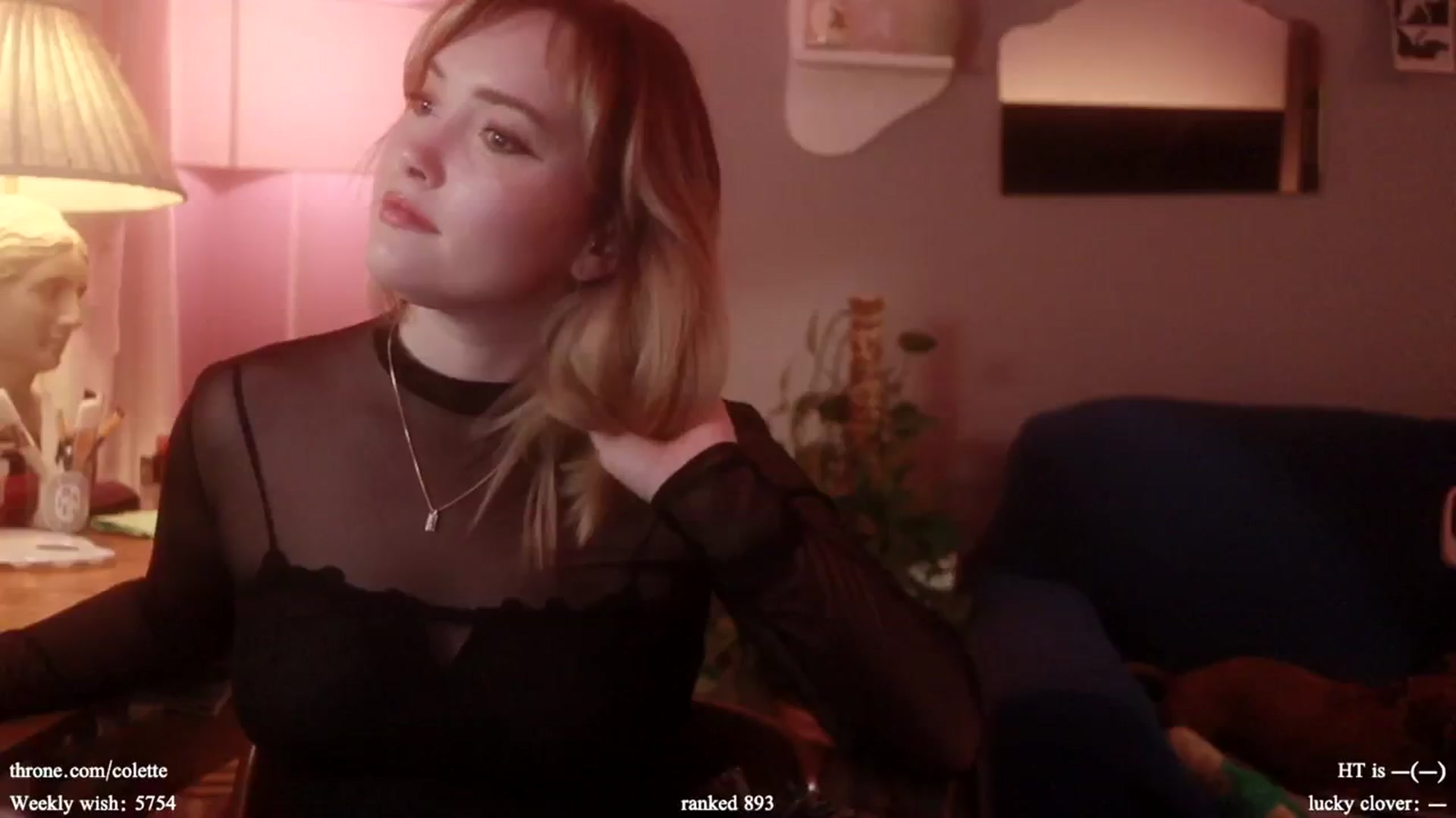 Gallery image thumbnail from Femme's myfreecams stream on, 03/17/2024, 01:27 image 1 of 20