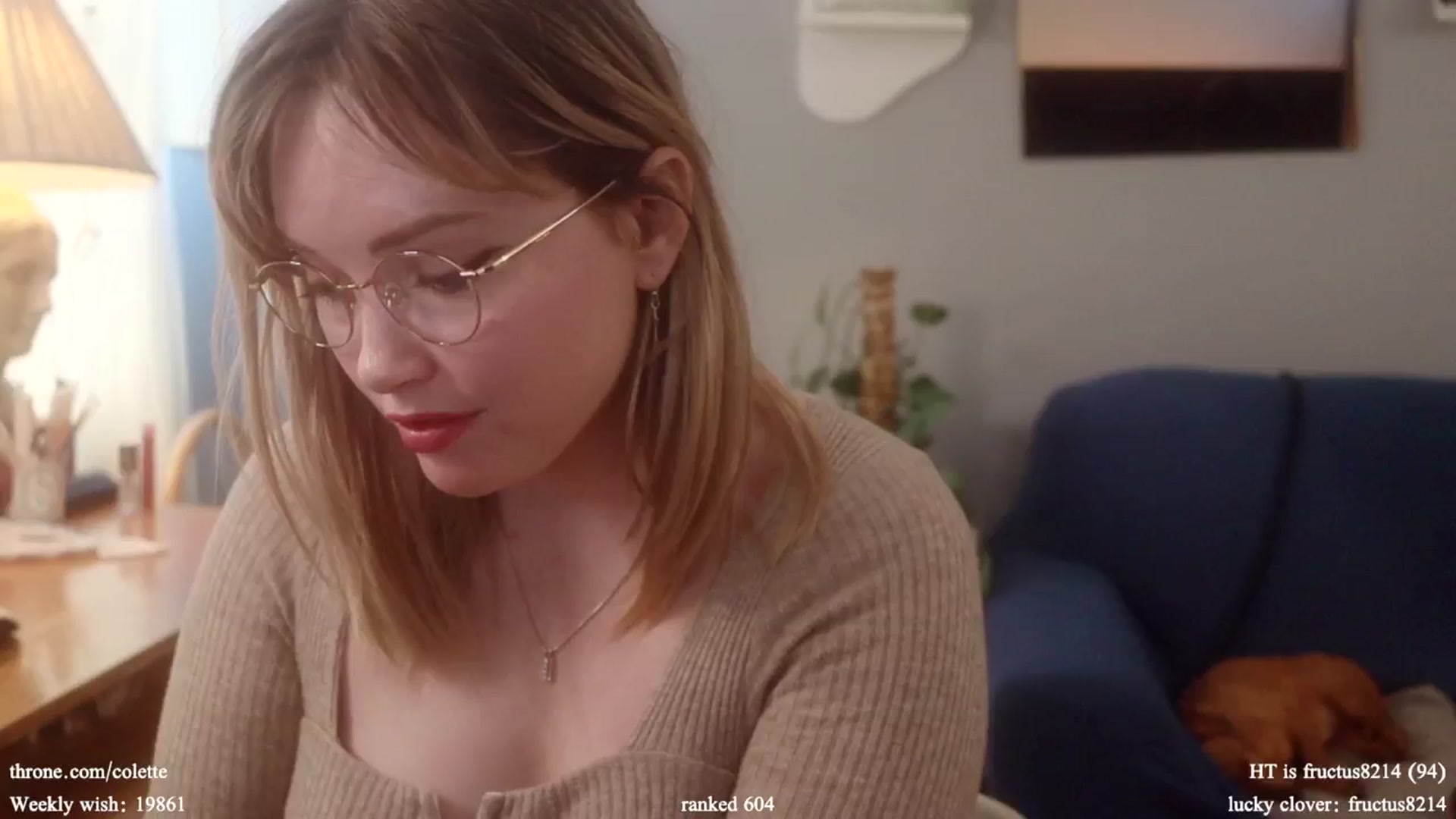 Gallery image thumbnail from Femme's myfreecams stream on, 03/18/2024, 18:09 image 17 of 20