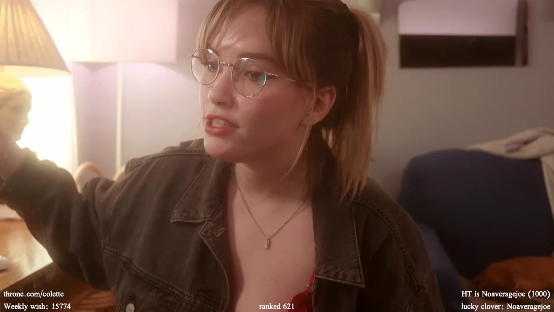 Gallery image thumbnail from Femme's myfreecams stream on, 03/20/2024, 19:25 image 12 of 20