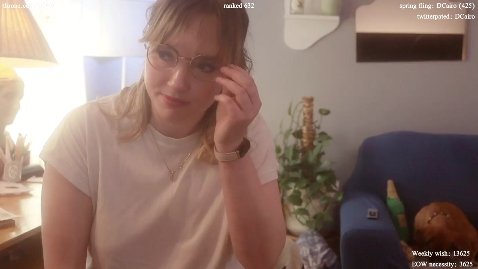 Gallery image thumbnail from Femme's myfreecams stream on, 03/21/2024, 19:27 image 15 of 20