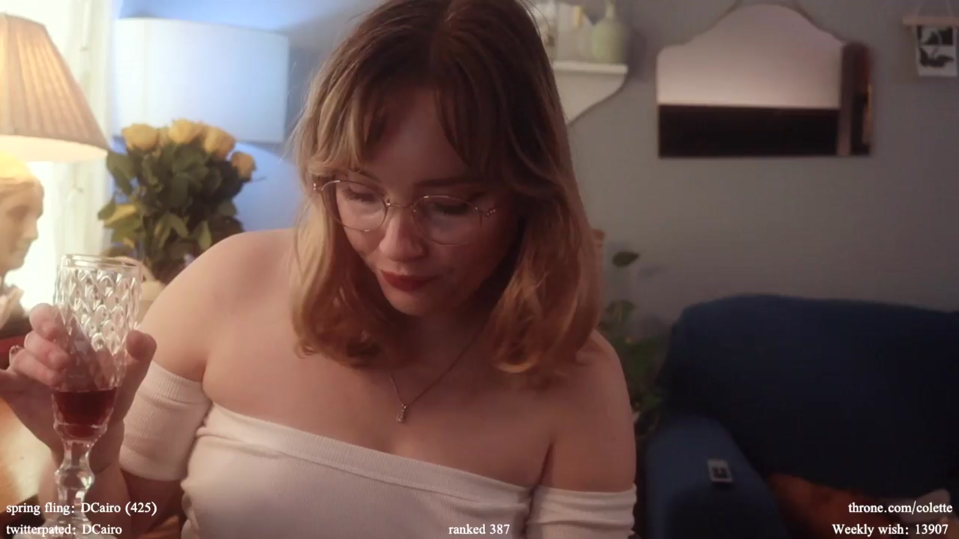 Gallery image thumbnail from Femme's myfreecams stream on, 04/02/2024, 16:43 image 13 of 20
