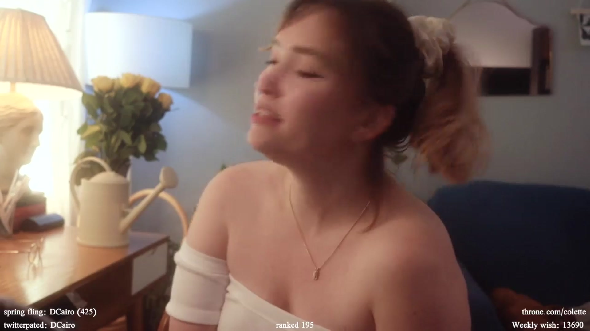 Gallery image thumbnail from Femme's myfreecams stream on, 04/02/2024, 18:56 image 17 of 20