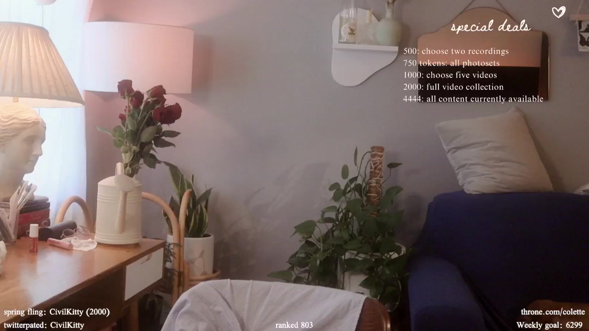 Gallery image thumbnail from Femme's myfreecams stream on, 04/18/2024, 19:08 image 5 of 20