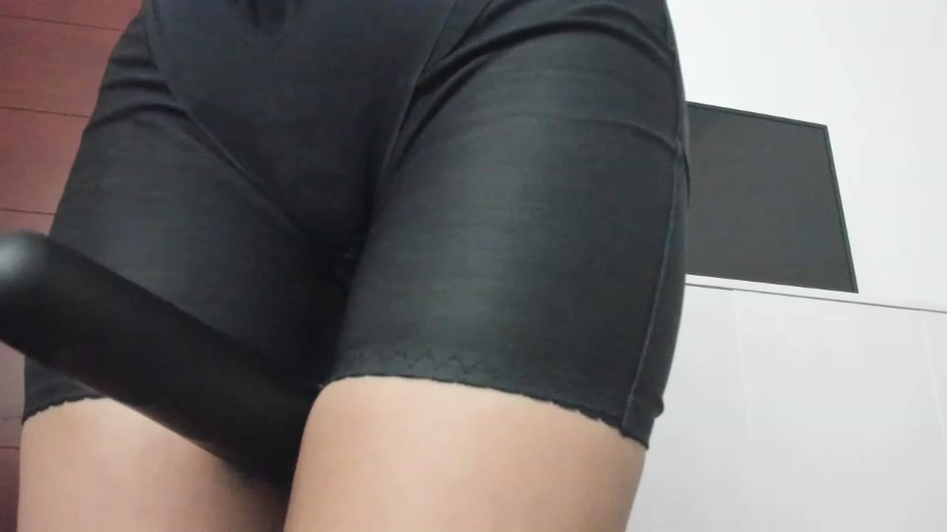 Gallery image thumbnail from FentyPoison's myfreecams stream on, 02/06/2023, 14:33 image 7 of 20