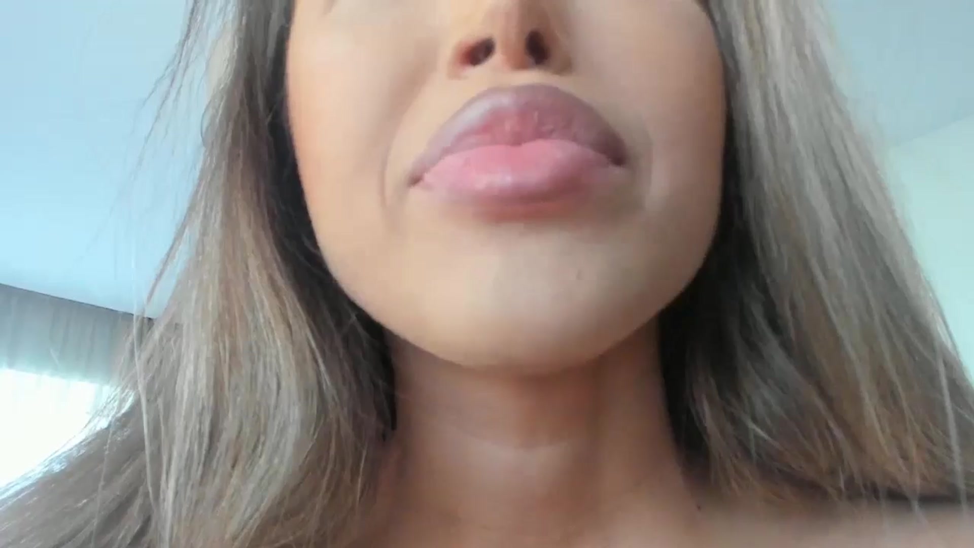 Gallery image thumbnail from FentyPoison's myfreecams stream on, 06/28/2024, 14:41 image 17 of 20