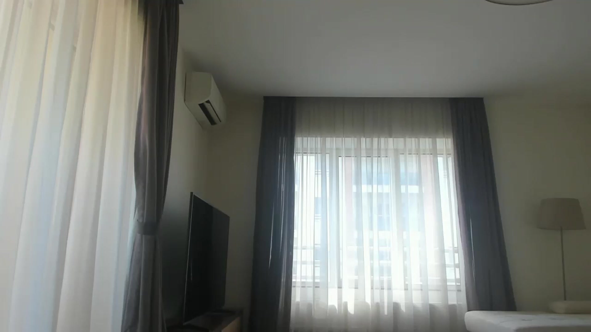 Gallery image thumbnail from FentyPoison's myfreecams stream on, 07/06/2024, 14:01 image 18 of 20