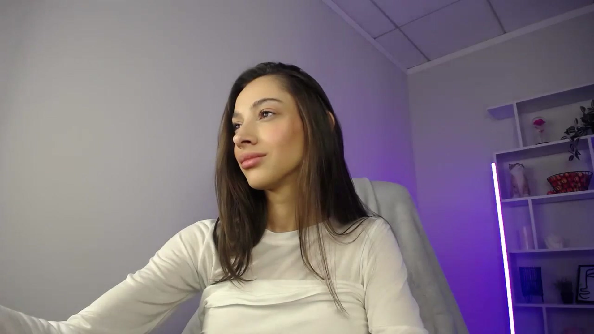 Gallery image thumbnail from FeraBerry's myfreecams stream on, 09/03/2024, 09:57 image 4 of 20