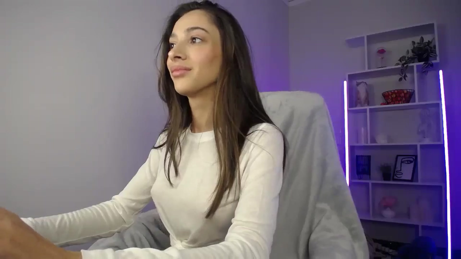 Gallery image thumbnail from FeraBerry's myfreecams stream on, 09/03/2024, 11:06 image 4 of 20