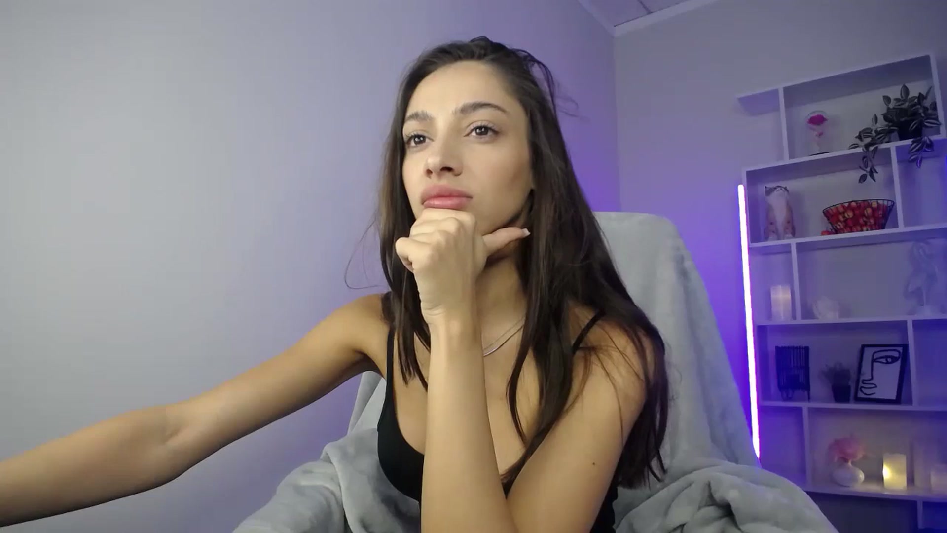 Gallery image thumbnail from FeraBerry's myfreecams stream on, 09/06/2024, 08:49 image 14 of 20