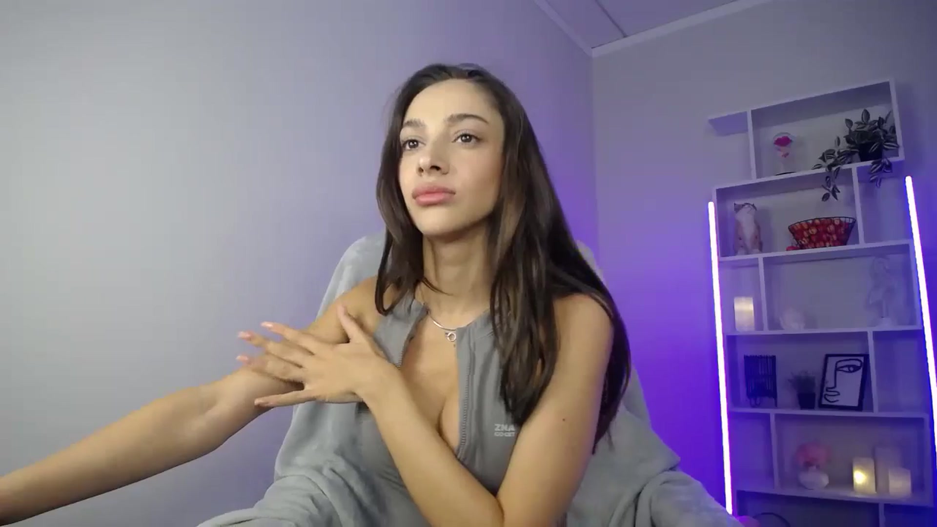 Gallery image thumbnail from FeraBerry's myfreecams stream on, 09/07/2024, 09:17 image 3 of 20