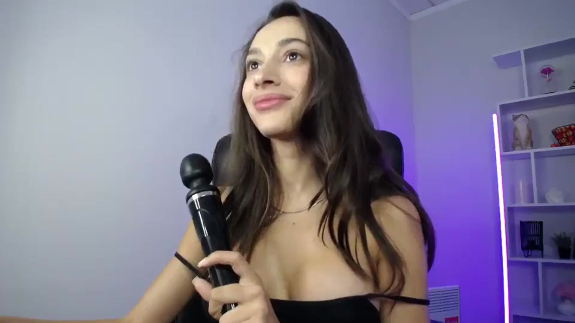 Gallery image thumbnail from FeraBerry's myfreecams stream on, 09/17/2024, 13:06 image 16 of 20