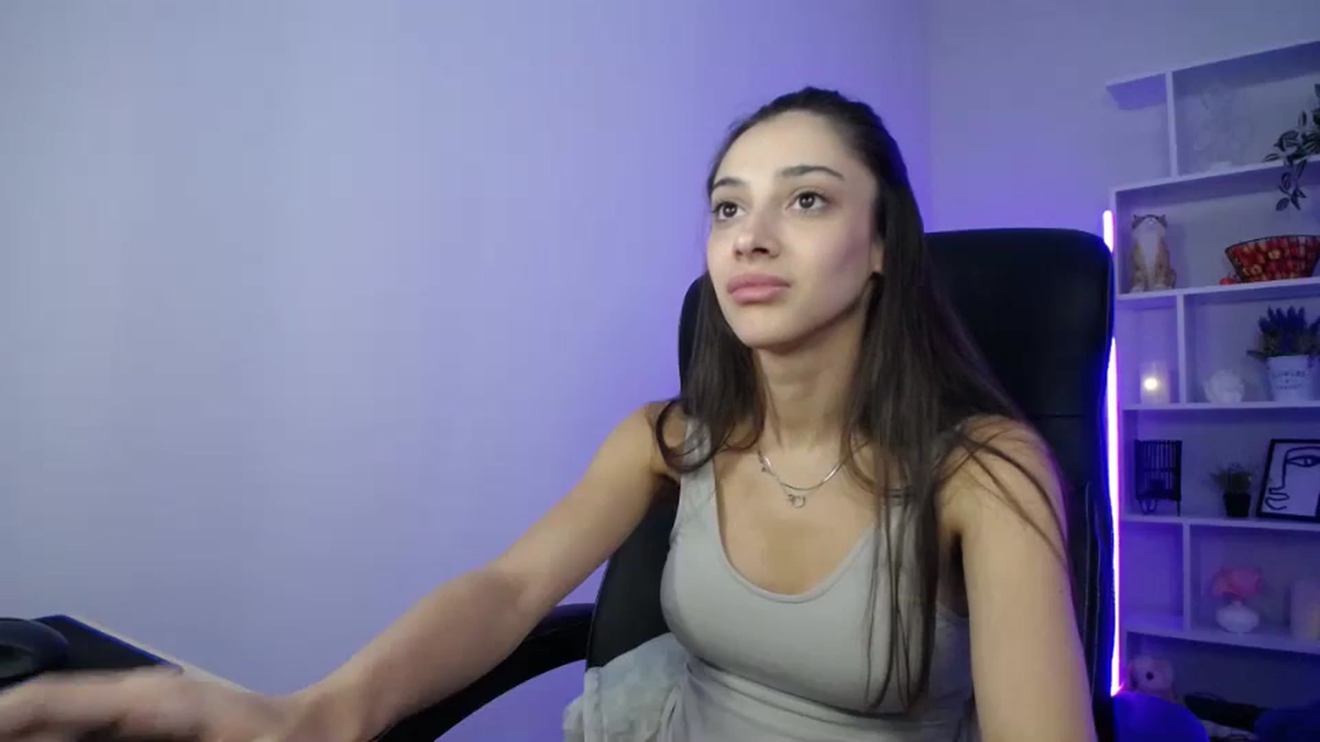 Gallery image thumbnail from FeraBerry's myfreecams stream on, 10/06/2024, 12:28 image 17 of 20