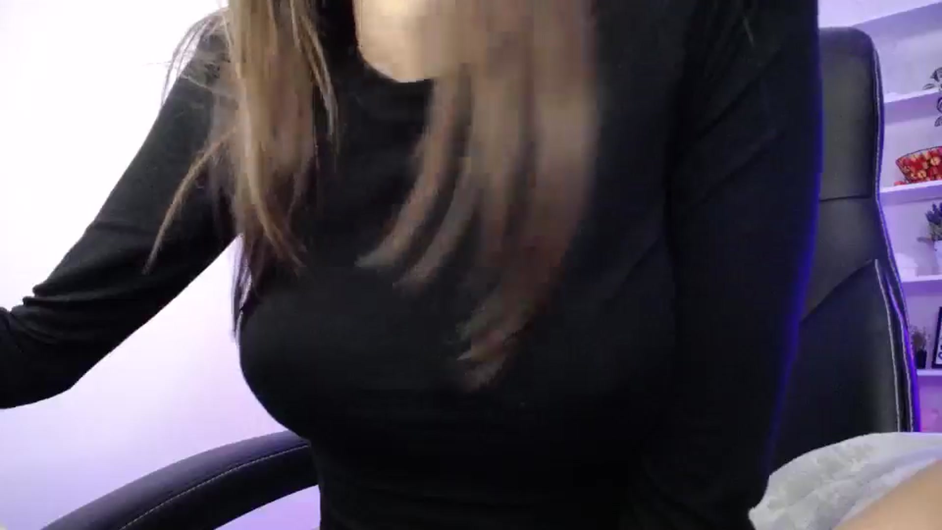 Gallery image thumbnail from FeraBerry's myfreecams stream on, 10/19/2024, 12:16 image 12 of 20