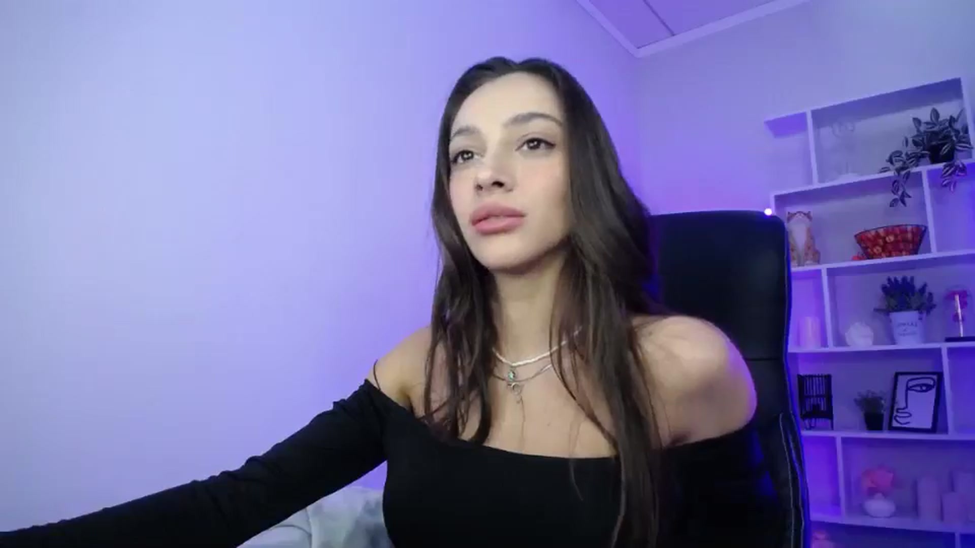 Gallery image thumbnail from FeraBerry's myfreecams stream on, 10/30/2024, 12:07 image 3 of 20