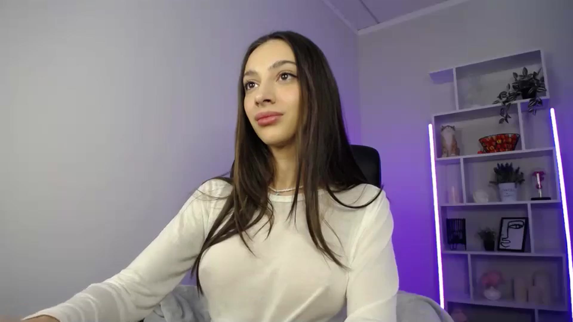 Gallery image thumbnail from FeraBerry's myfreecams stream on, 11/24/2024, 10:00 image 20 of 20